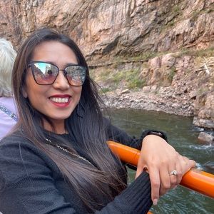 Meet your Posher, Mirna